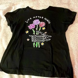 Large hot topic T-shirt!